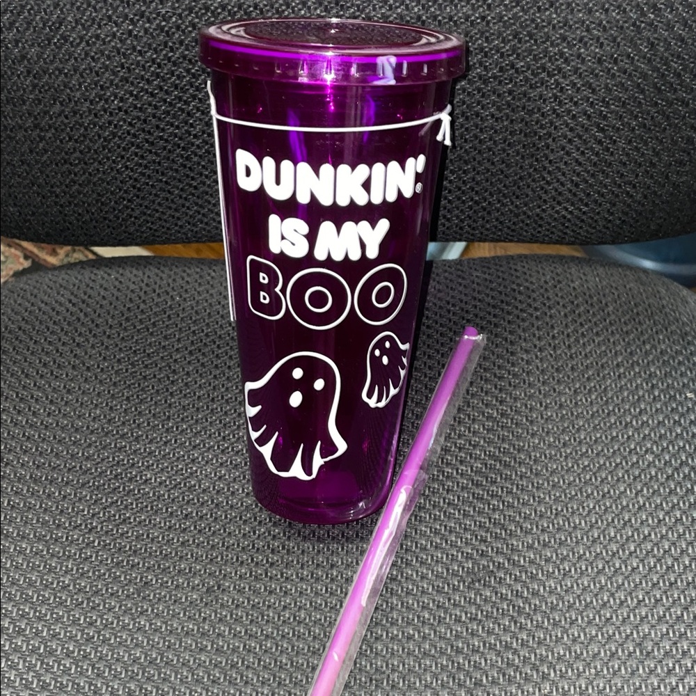 Dunkin' Purple Tumbler with Straw